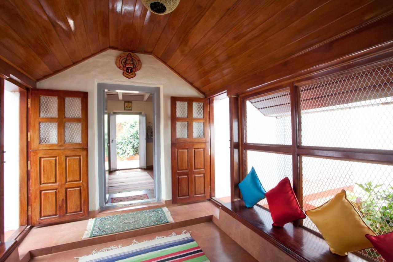 Sardar Bahadur'S Heritage Bungalow Estate Stay Napoklu Extérieur photo