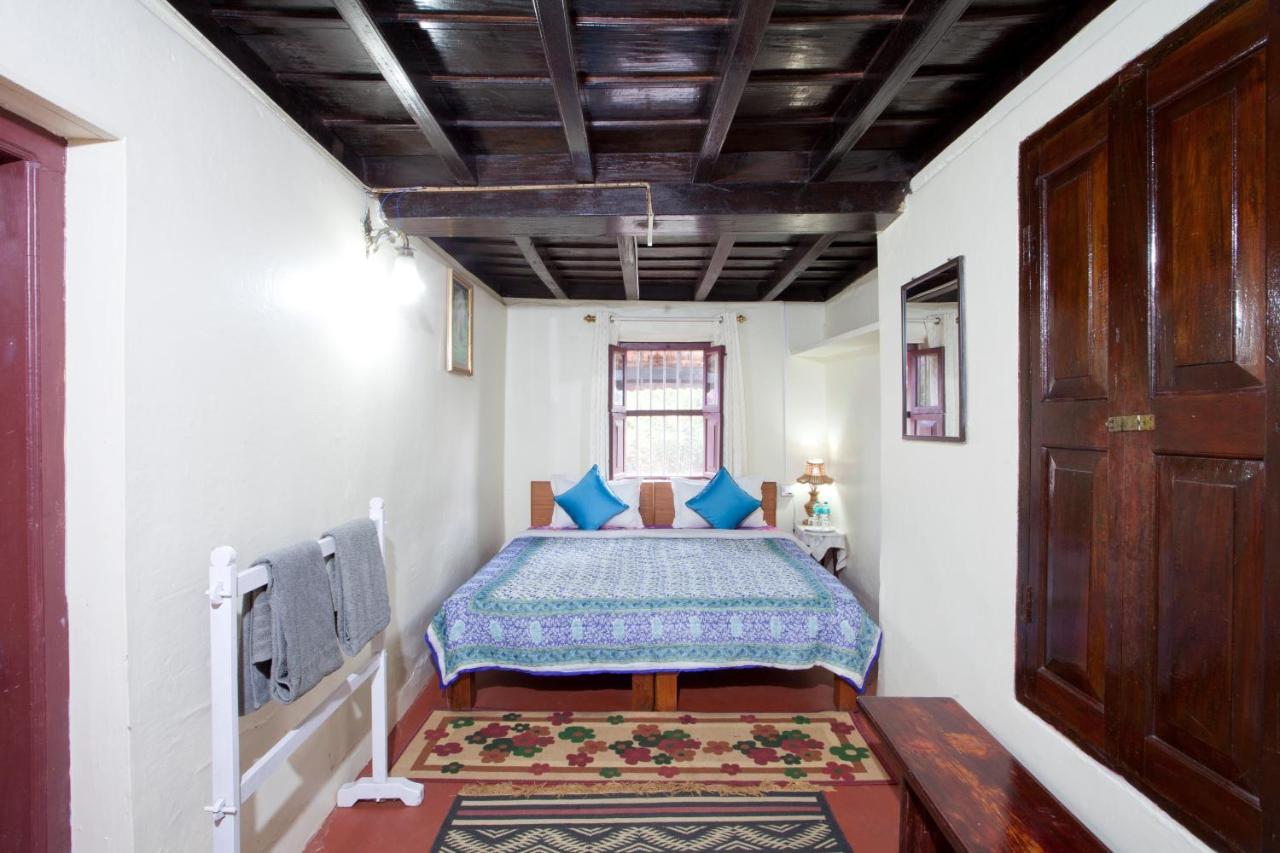 Sardar Bahadur'S Heritage Bungalow Estate Stay Napoklu Extérieur photo
