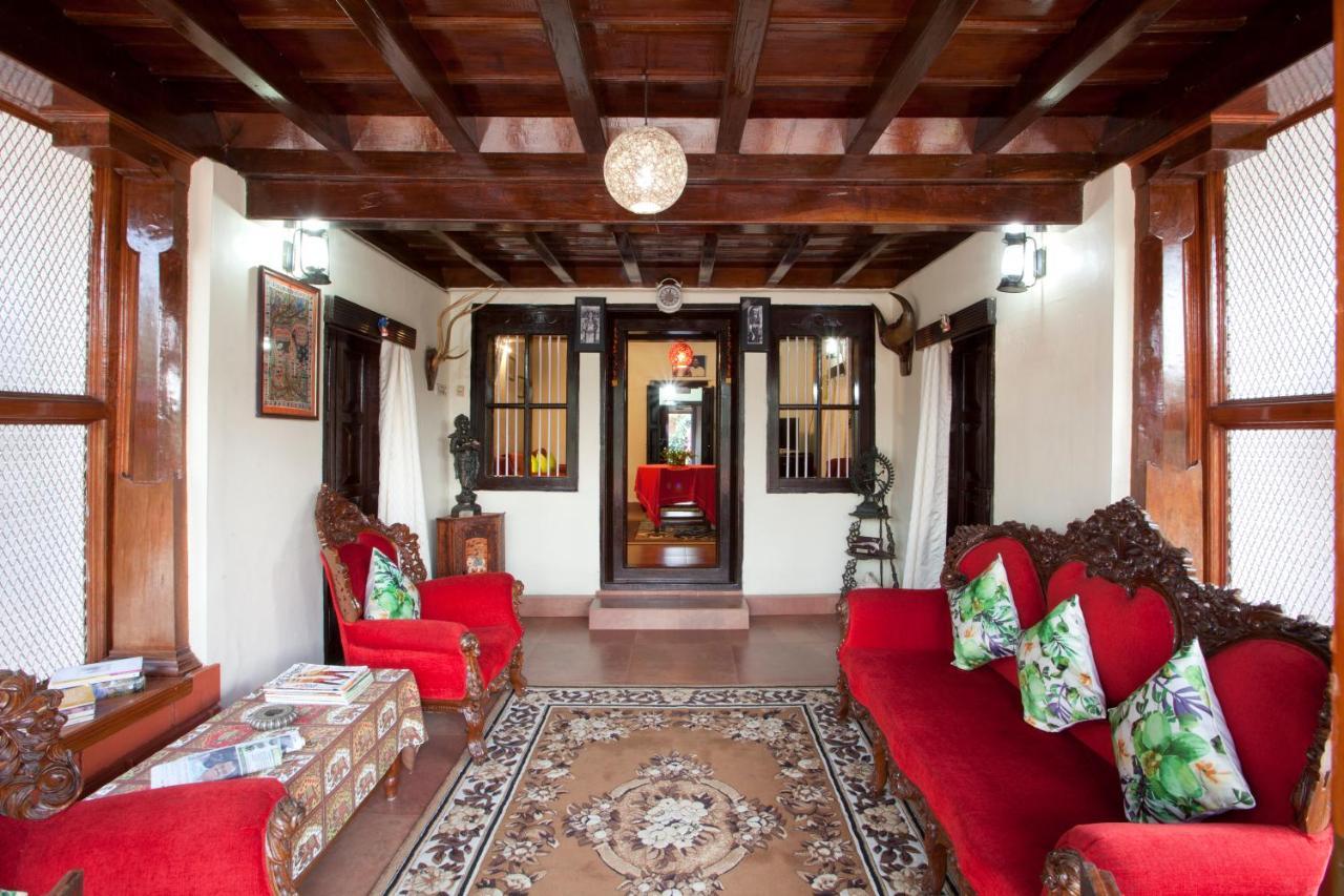 Sardar Bahadur'S Heritage Bungalow Estate Stay Napoklu Extérieur photo