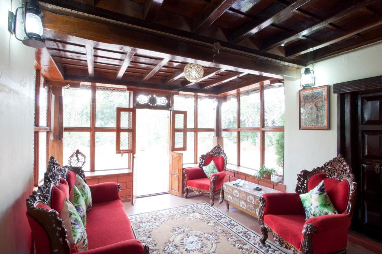 Sardar Bahadur'S Heritage Bungalow Estate Stay Napoklu Extérieur photo
