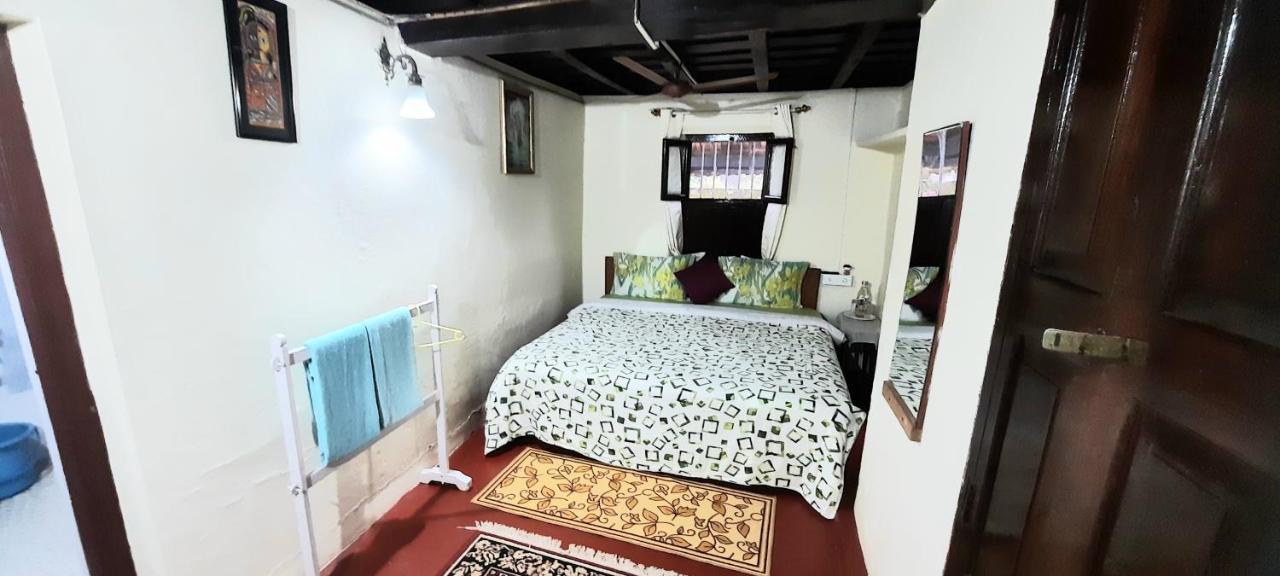 Sardar Bahadur'S Heritage Bungalow Estate Stay Napoklu Extérieur photo